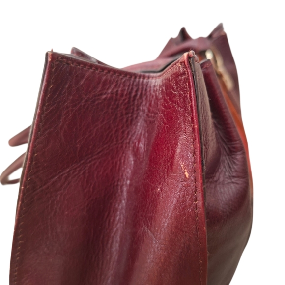 Vintage Etienne Aigner Tri Color Leather Shoulder Bag Tan Burgundy Red Handbag - Picture 15 of 15